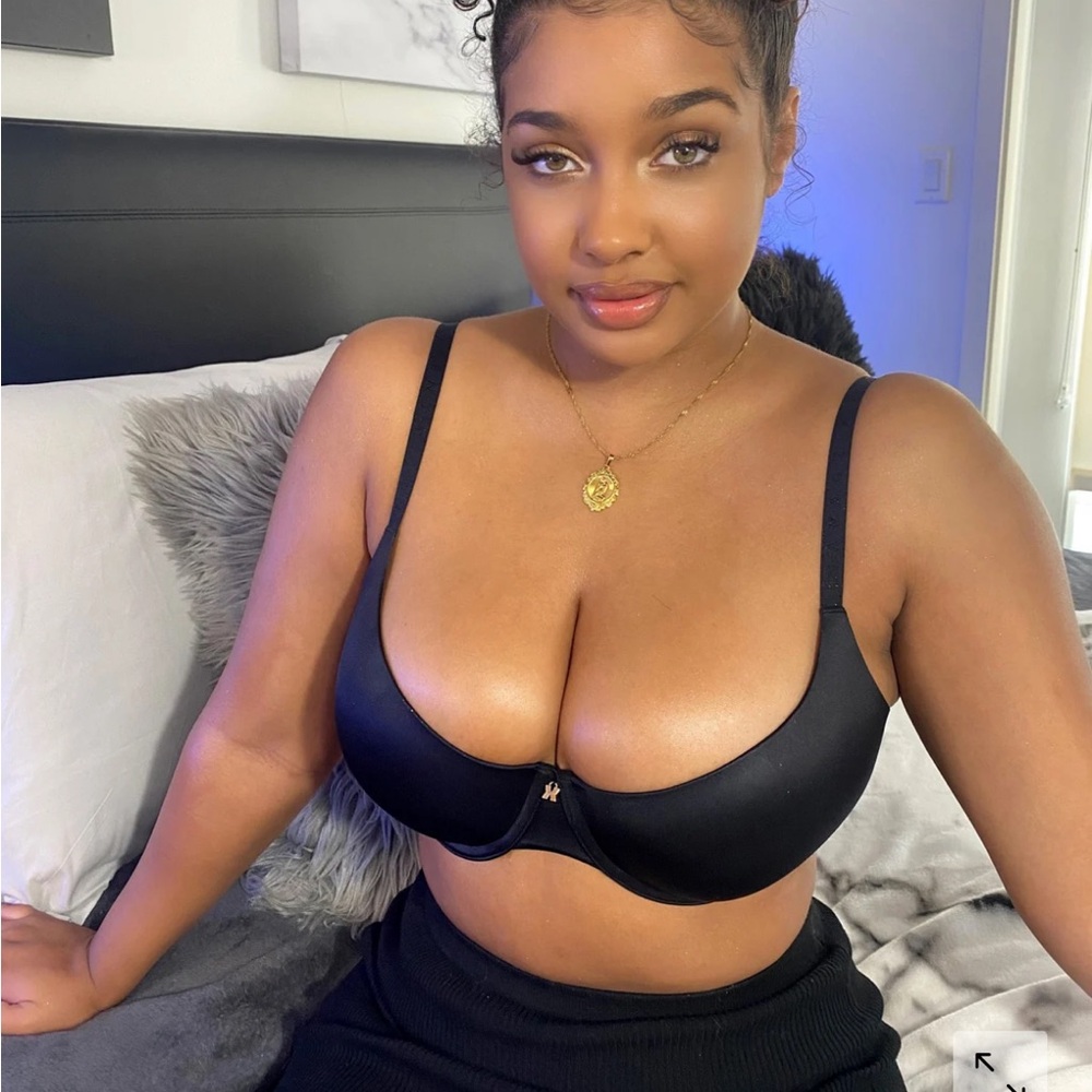 Savage X Fenty Core Microfiber Balconette Bra 34C Caviar Black - Like New